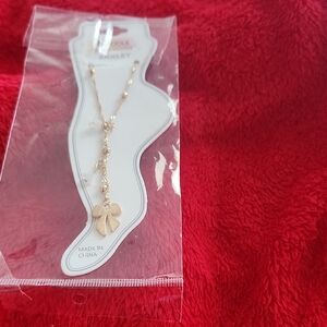 Nicole Gold Anklet W/2 White Beads And Bow